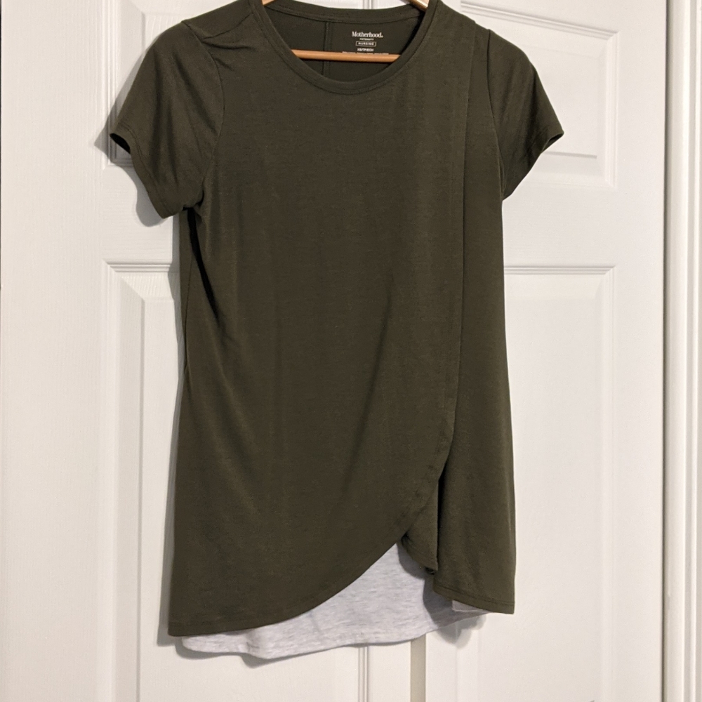 Motherhood Maternity Nursery Tops Bundle